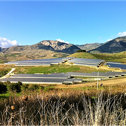 PHOTOVOLTAIC GREENHOUSE